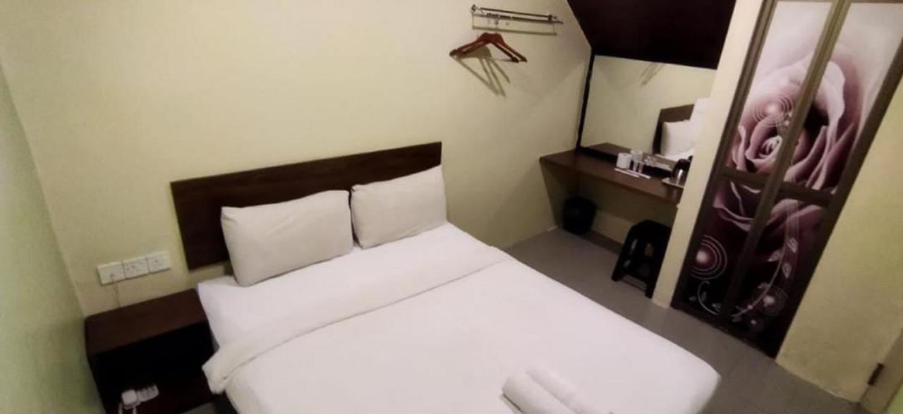 Dream House Hotel สกูได ภายนอก รูปภาพ